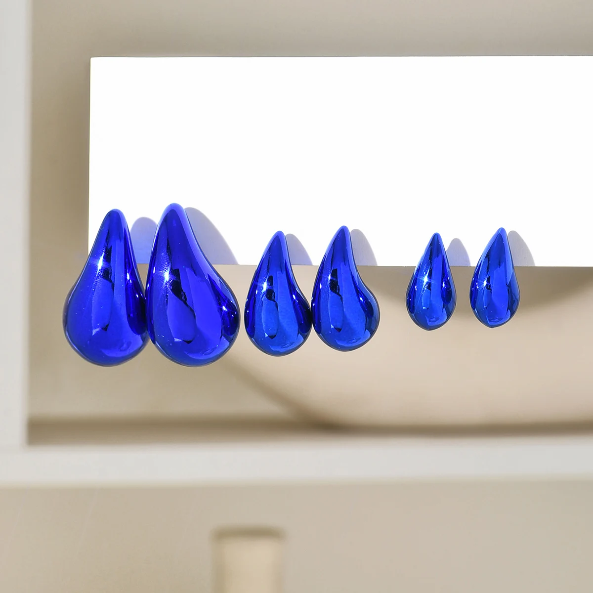 

New Lightweight 40/30/25mm Acrylic Chunky Water Stud Earring Dupes for Women 3pair Metallic Color Teardrop Earring Hoops Jewelry