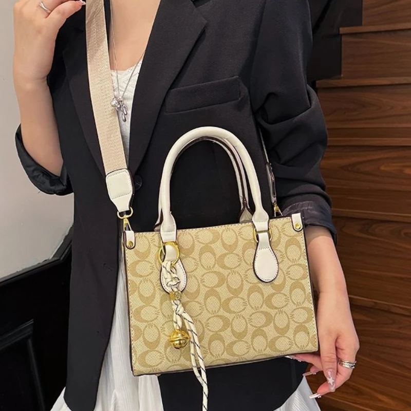 

2025 Новая стильная и универсальная сумка на одно плечо, высококачественная сумка большой вместимости, популярная сумка через плечо для поездок на работу, сумка