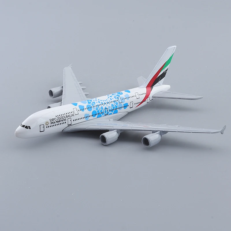 16CM Simulation Aircraft Model Alloy Solid Domestic and Foreign Airbus Air China B747 Southern Airlines A380 Toy Ornaments