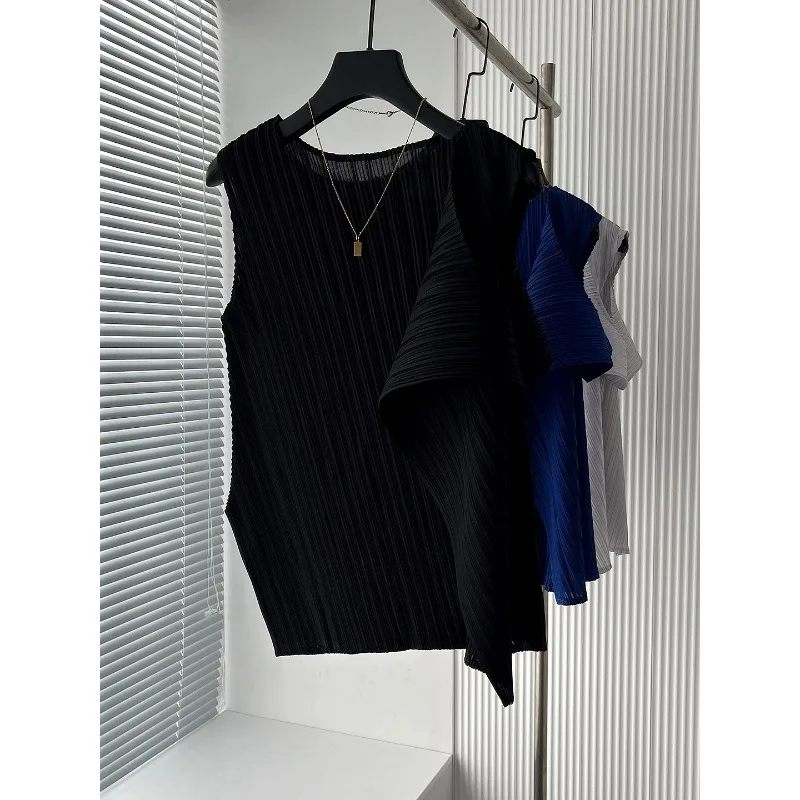Miyake's New Summer Pleated T-Shirt Plisse Three Ways To Wear This Stylish Flattering and Elegant Women's Top Round Neckline