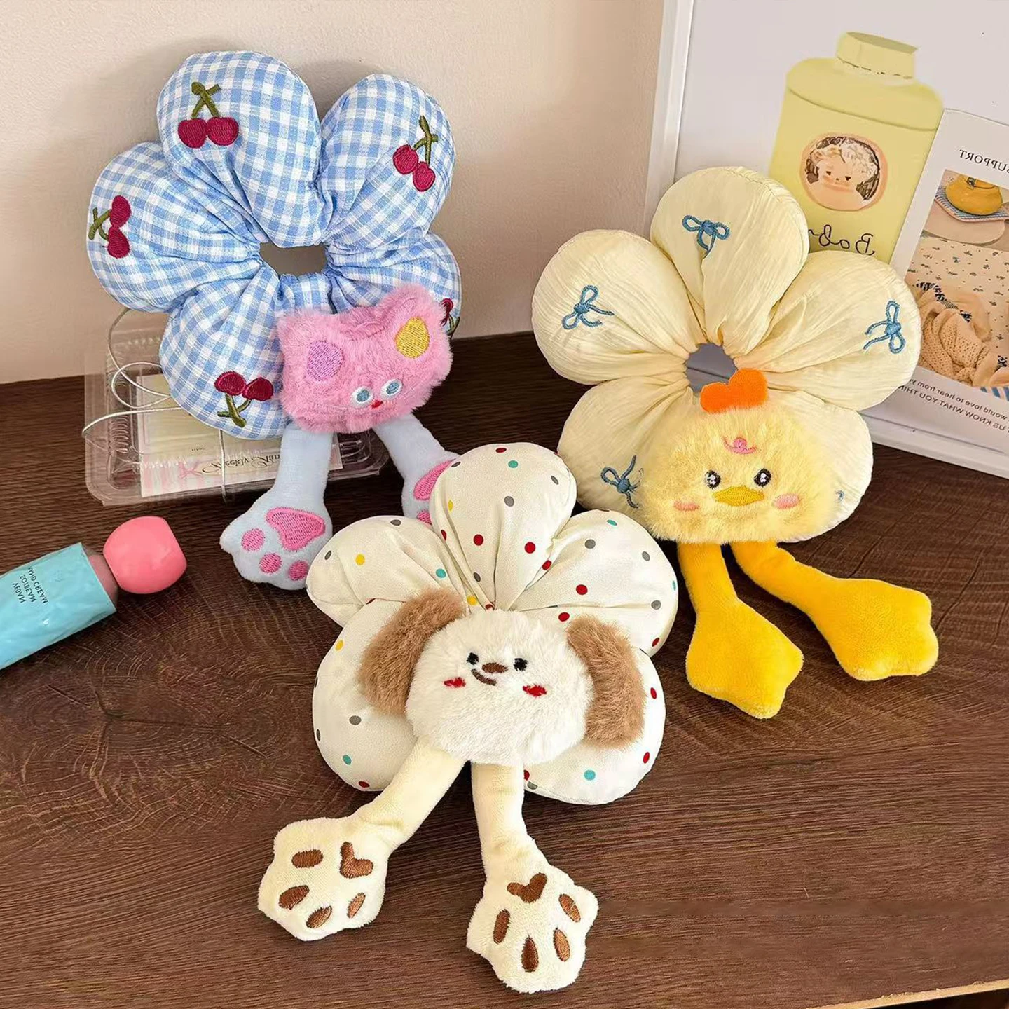 

1pc cute cartoon animal flower large intestine scrunchie, cotton three-dimensional puppy head rope little yellow duck hair rope