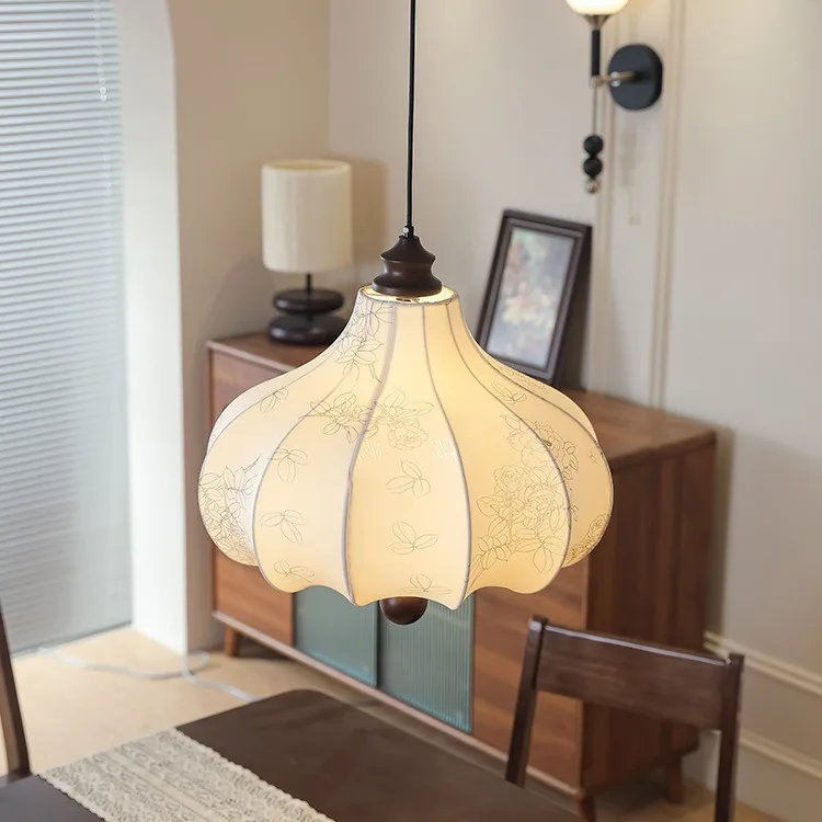 

French medieval restaurant fabric chandelier retro pattern solid wood wabi-**** lamp bedroom cloakroom bar chestnut lamp
