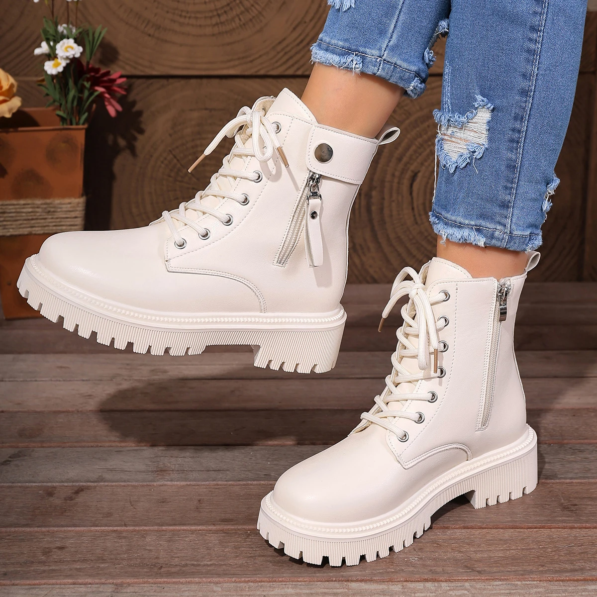 Women Winter keep warm plush Non-slip thick sole side zipper Lace-Up ankle Boots Fashion Platform shoes sneakers Bota Mujer