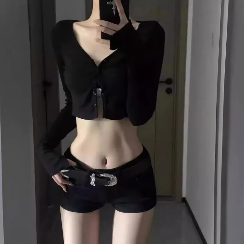 Mini shorts jeans feminino cintura baixa sexy fino temperamento envoltório hip calças pretas noite clube moda estilo americano streetwear y2k