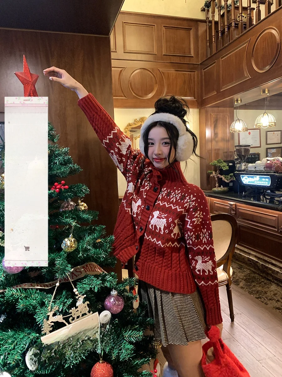 

Sinbounboun New Year's Deer Pattern Knitted Sweater Women's Winter Casual High Collar Sweet Red Sweater Faionable Loose Fit