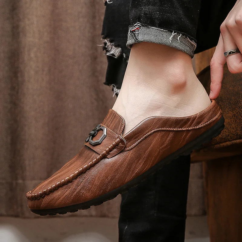 Designer Men Slippers Luxury Leather Casual Shoes for Men Breathable Soft Soled Loafers Fashion British Style Men Half Slippers