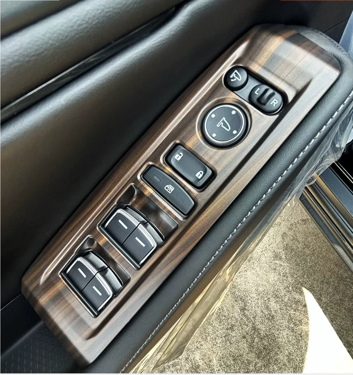

Suitable for Honda Accord 2023 2024 2025 glass switch lifting switch panel ABS decoration Auto Parts carbon fibre Peach wood