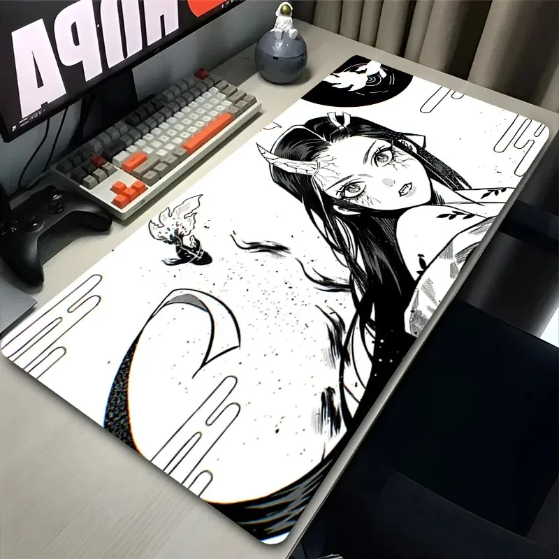 Kawaii الوردي عيون ماوس الوسادة كمبيوتر محمول اليابان أنيمي الألعاب لوحة المفاتيح البساط الكمبيوتر شيطان القاتل Nezuko كامادو ماوس الكمبيوتر لطيف ساكورا حصيرة مكتبية