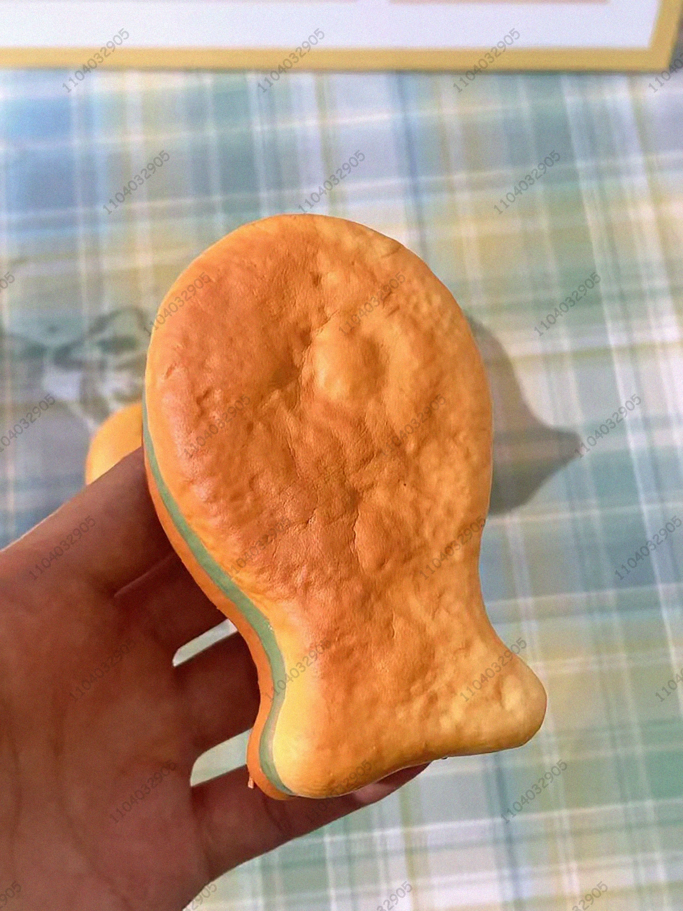 Japanese Taiyaki Shape Slow Rising Squishy Memory Foam Fidget Toy Anxiety Relief Stress Relief Gift for Children Christmas Party