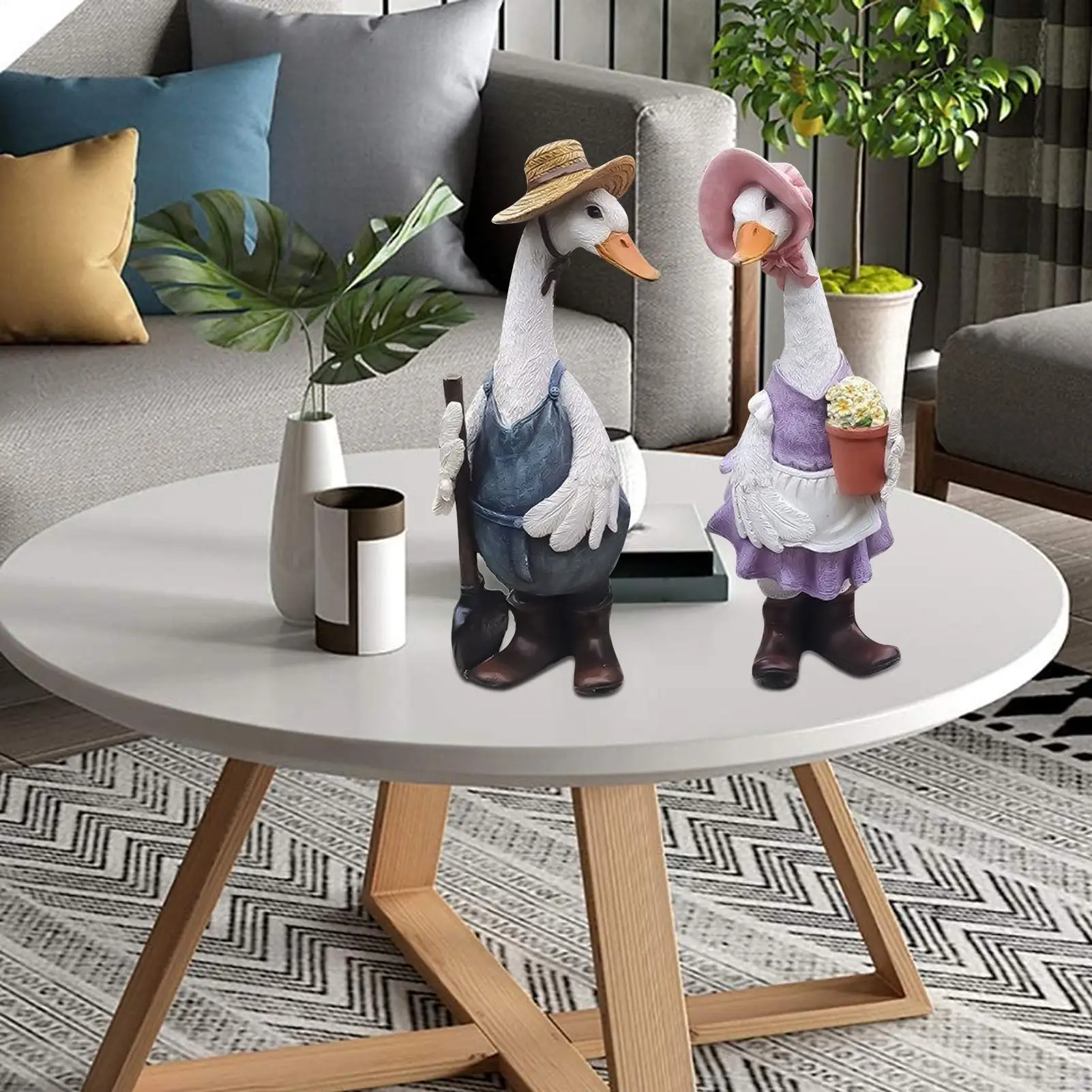 Creative Duck Statue Resin Geese Sculpture With Outfits Delicate Indoor Living Room Art Outside Decoration For Garden Lawn Patio