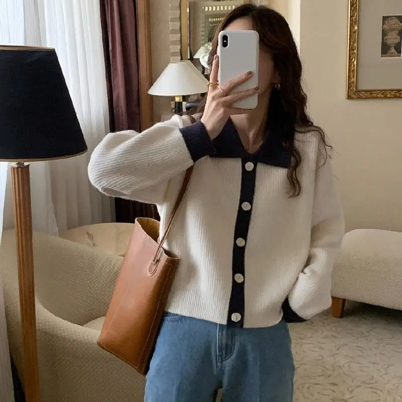 Spring and Autumn New Lazy Polo Neck Knitted Cardigan Women Gentle Soft Glutinous Retro Fashion Korean Color Block Top Clothing