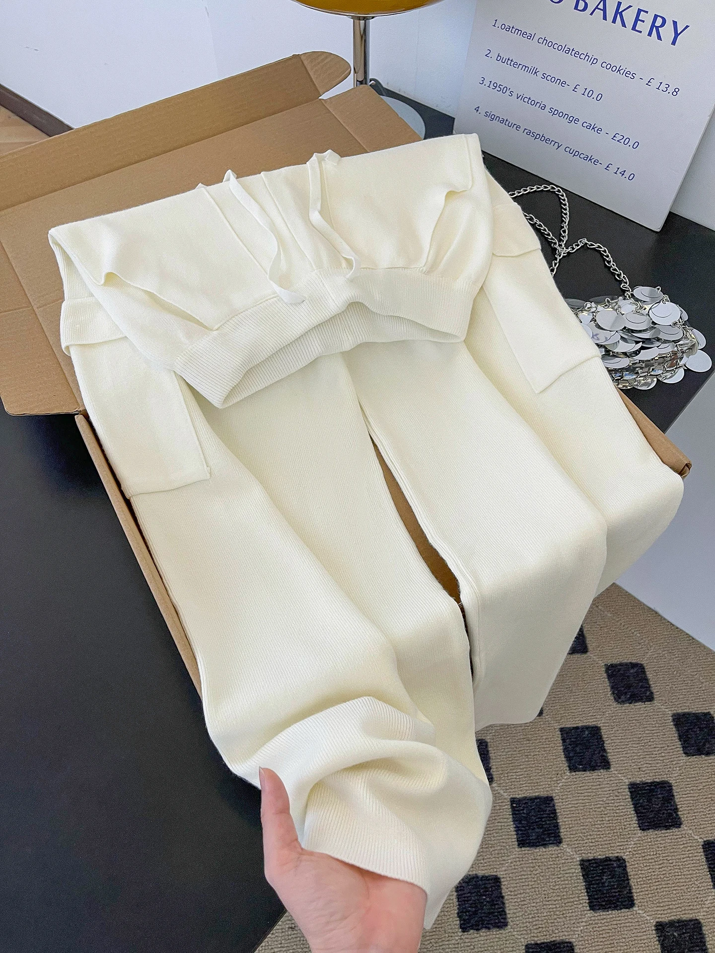 

Женские вязаные брюки с высокой талией, прямого кроя, осенне-зимние, в пол, с поясом, утягивающие, универсальные, мягкие, уютные, расслабляющие