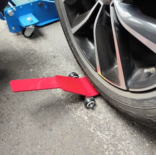 Tire Removal and Assembly Auxiliary Tool Removal Tire Shovel Installation Auxiliary Rocker
