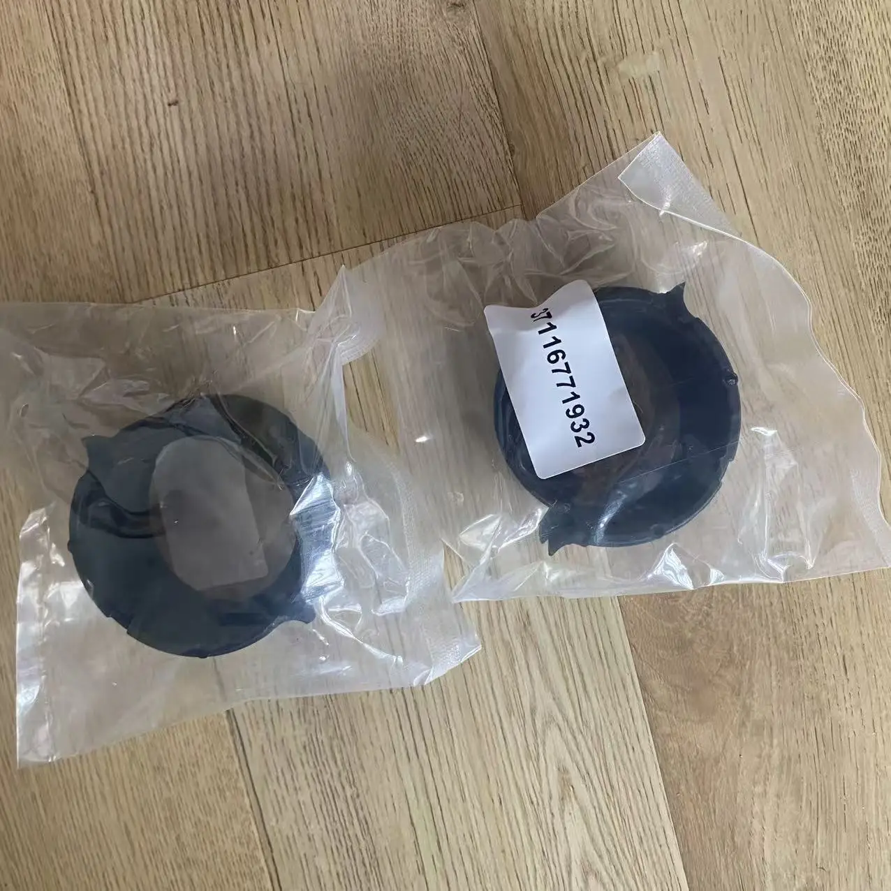 2PCS Set Front Sway Bar Bushing Stabilizer Rubber for BM X5 E70 X5 F15 X6 E71 X6 F16 37116771932 F01 LCI 740dX 37116771932