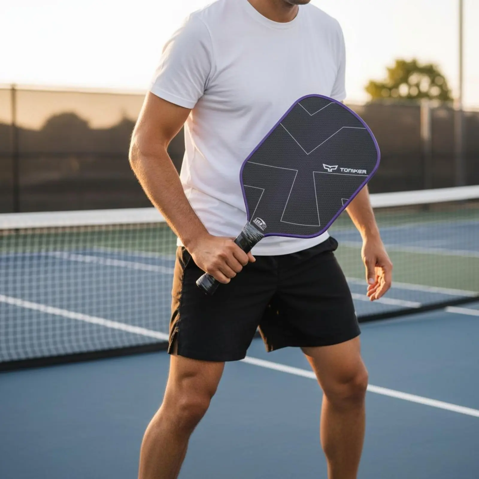 

Ракетка для пиклбола с шестигранным центром: мощные удары, нескользящая рукоятка, эргономичный дизайн, спортивное оборудование
