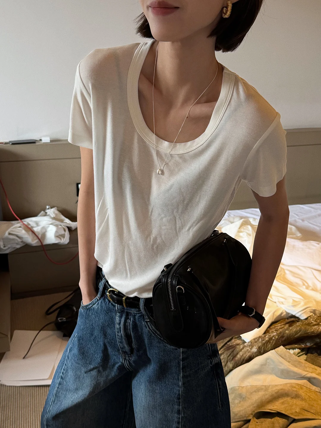 

Однотонная шелковая кашемировая футболка с коротким рукавом и U-образным вырезом, женская, свободного кроя, в корейском стиле, весна-лето, новинка, топ для похудения