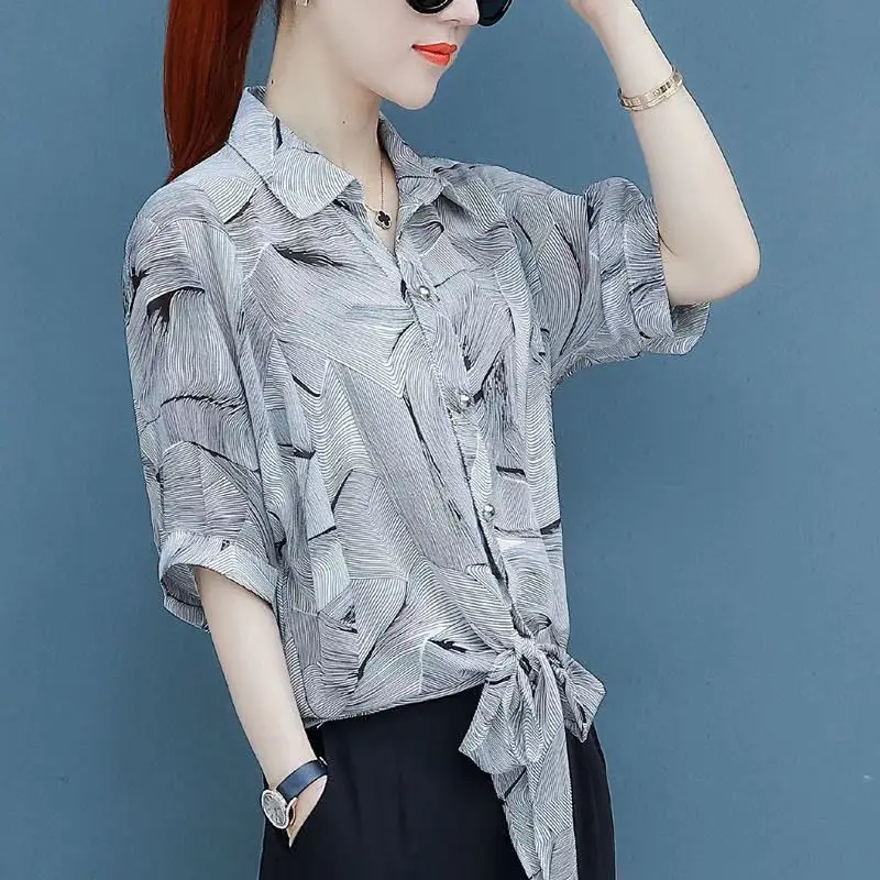 Summer New Polo-Neck Button Printed Casual Lace Up Short Sleeves Elegant Loose Commuter Versatile Chiffon Shirt Women\'s Top