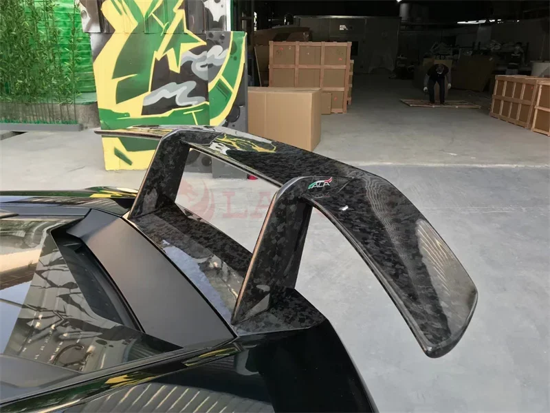 

Carbon Fiber Rear Spoiler for Lamborghini Huracan Upgrade Kit LP580 LP610 Trunk Spoiler Flaps Rear Wing Body Kit