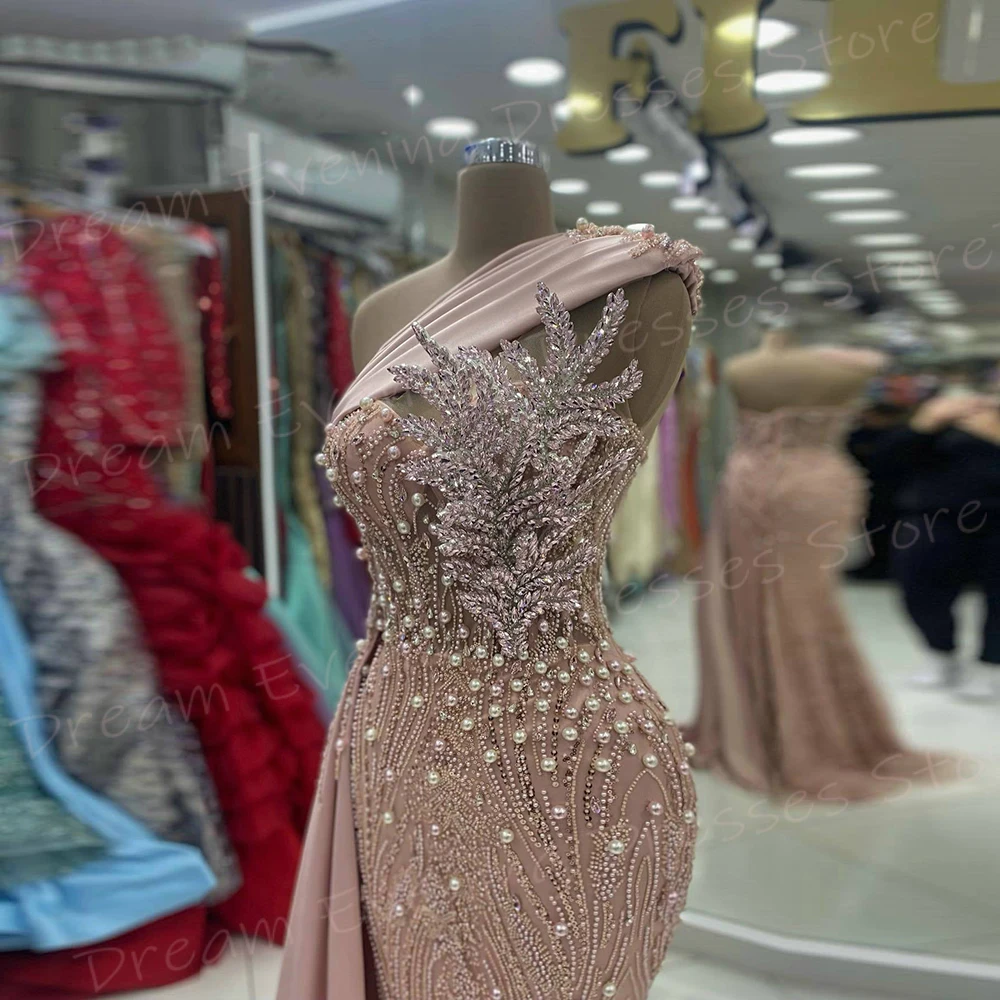 Vestidos De Noche elegantes De sirena Rosa fascinante para mujer, un hombro sin mangas, vestidos De graduación, exquisitos vestidos De Noche con cuentas