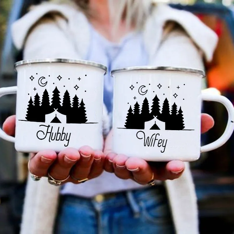 Hubby and Wifey Camping Couple Mugs Lover Mountain Camping Adventure Campfire Enamel Cup Outdoor Creative Coffee Mug Best Gifts