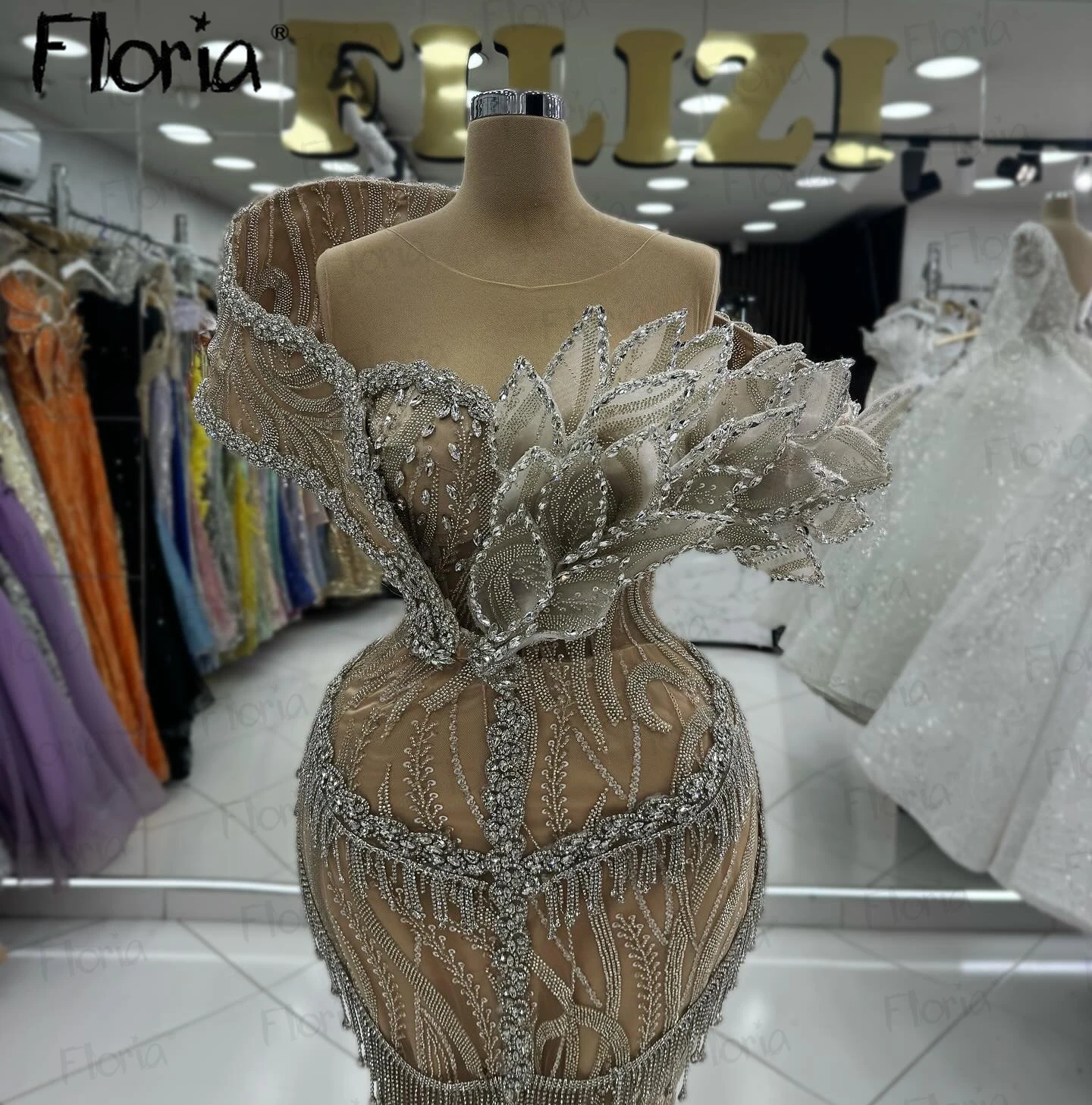 Floria-Off Shoulder Prom Dress, Luxo, Champanhe escuro, 3D Leaf Design, Vestidos de noite formais, Dubai, Festa de casamento, 2022, Personalizado