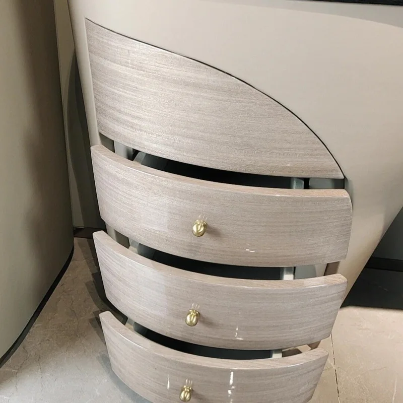 Light luxury villa, bedroom dresser, Italian high-end sense, makeup table with lamp 4