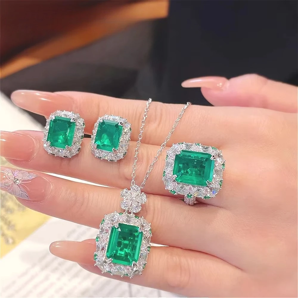 Retro 925 sterling silver green diamond pendant ring, high-end ear stud set with green gemstones set in a cluster.
