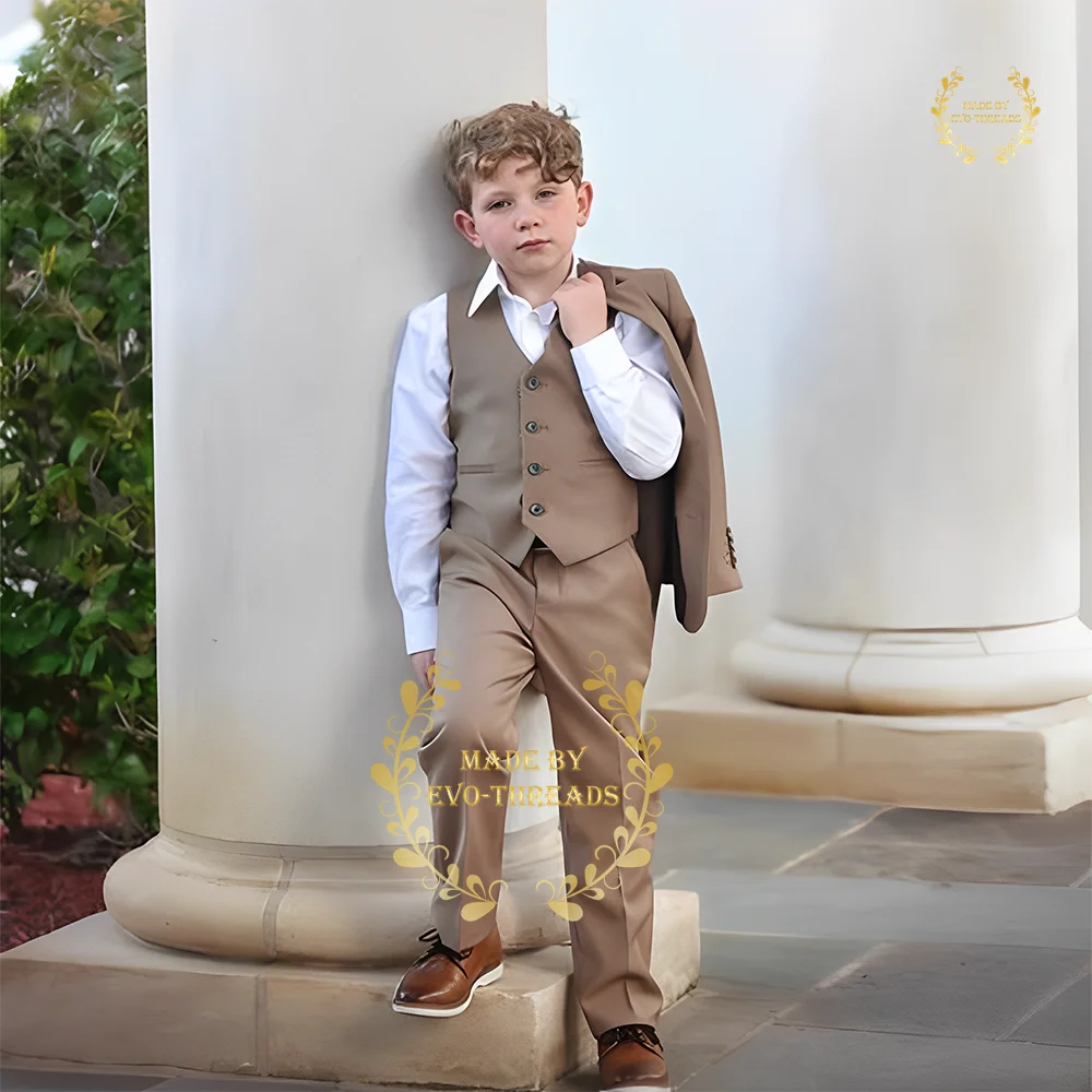 Boys' Desert Beige 3-Piece Suit, Customized Formal Attire Ensemble for Children, Wedding School Performance Tailcoat