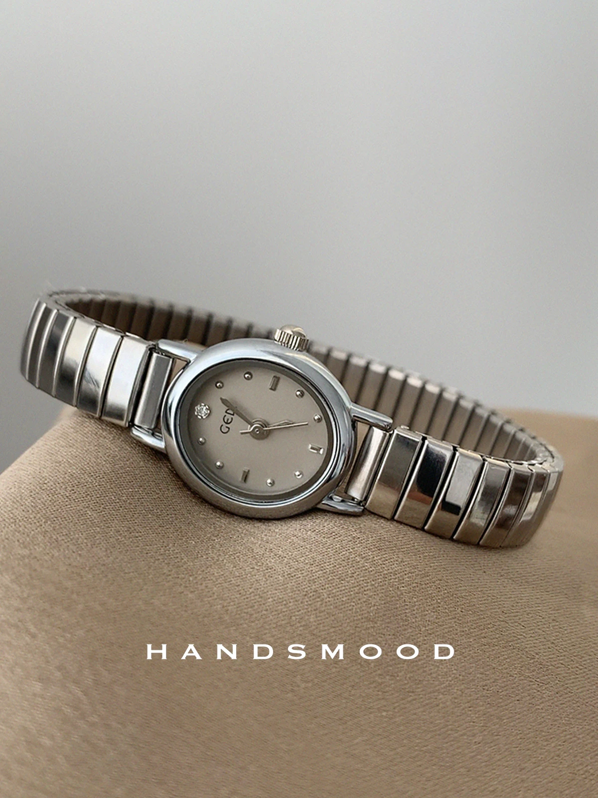 Original Women'S WatchElastic DesignGrey Oval Dial Stylish And Versatile, A High-End Selection Of Watches And Watch Accessories.
