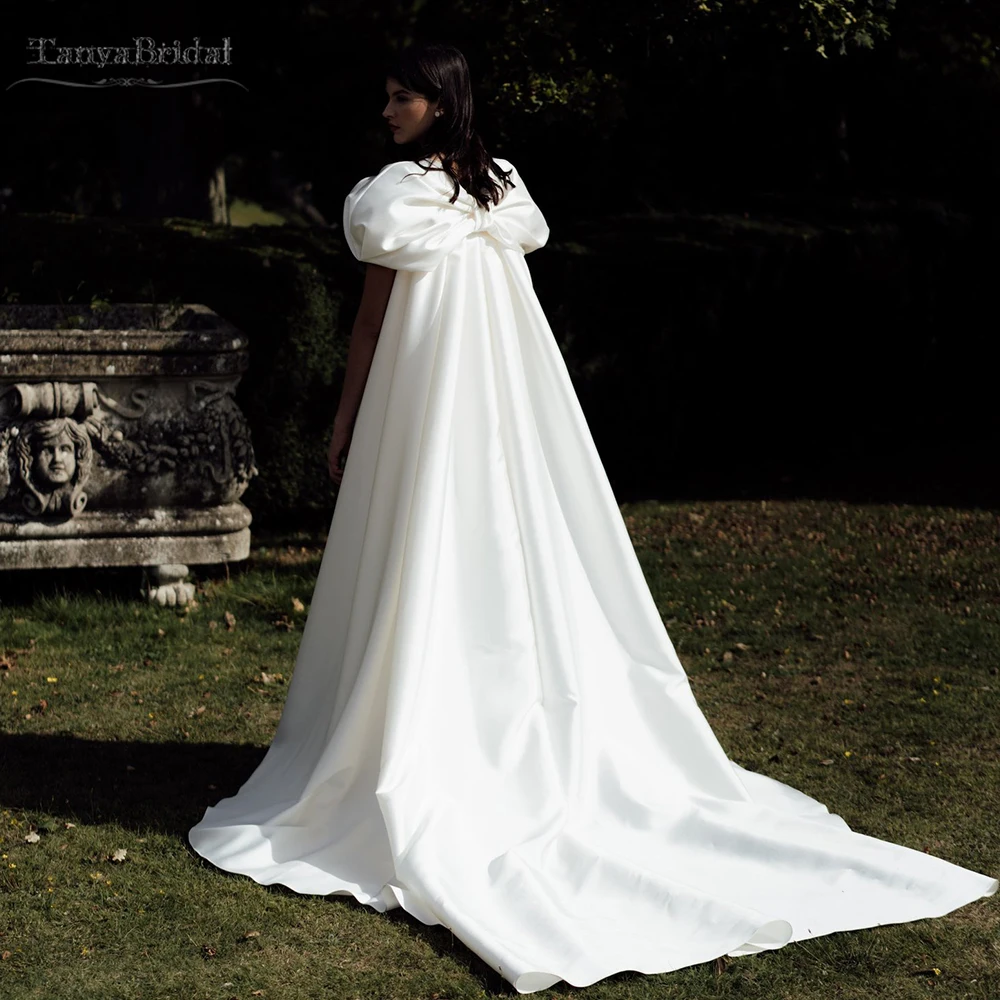 

Beautifull Mikado Bow Cape With Detachable Box-Pleated Train, Bridal Mega Cape DJ220