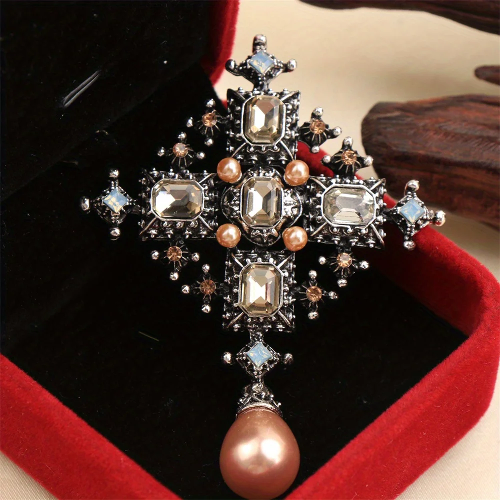 Baroque Luxury Beautiful Cross Tassel Shiny Design Men's Women's Brooch Pins，Jewelry Accessories, Wedding Holiday Party Favors