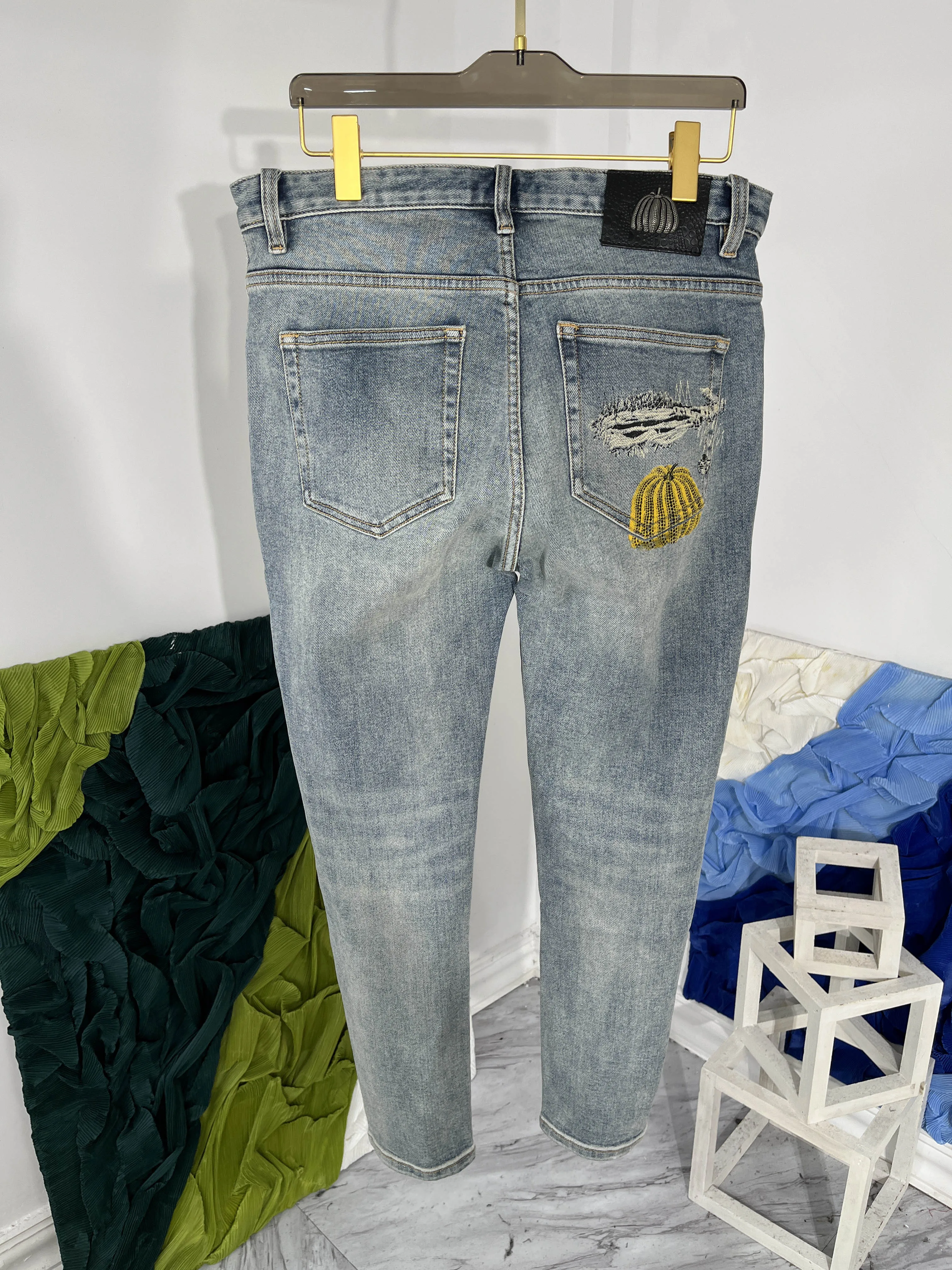 Europe Brand New All Season Fashion Men High Quality Print Vintage Hole Jeans Denim Pants C426