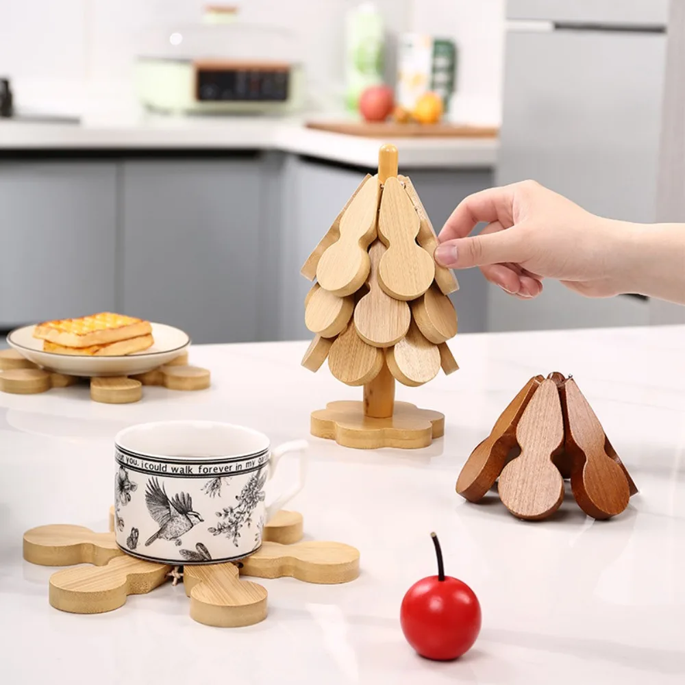 

Foldable Christmas Tree Coasters Anti Scald Heat Resistant Dish Insulation Pad Non-slip Household Insulation Mat Tea Cup