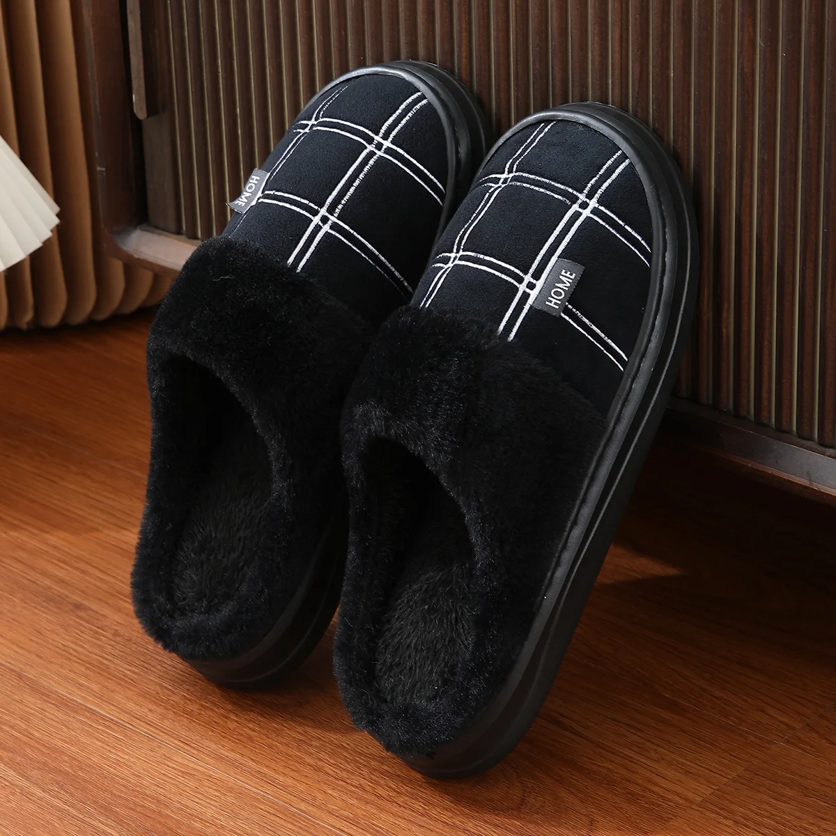 

Men's Extra Large Winter Slippers Non-Slip Plush Home Shoes Warm Thick Sole Cotton Slippers for Indoor Use