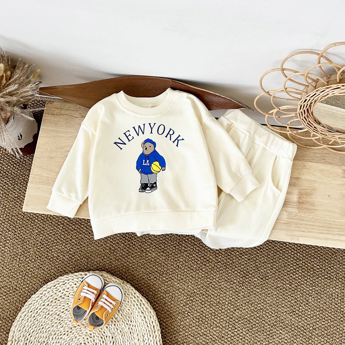 

Baby Boys Girls Tracksuit Set Spring Autumn Casual Cartoon Bear Print Solid Color Trousers Fashion Korean Style Outfit 2Pcs/set