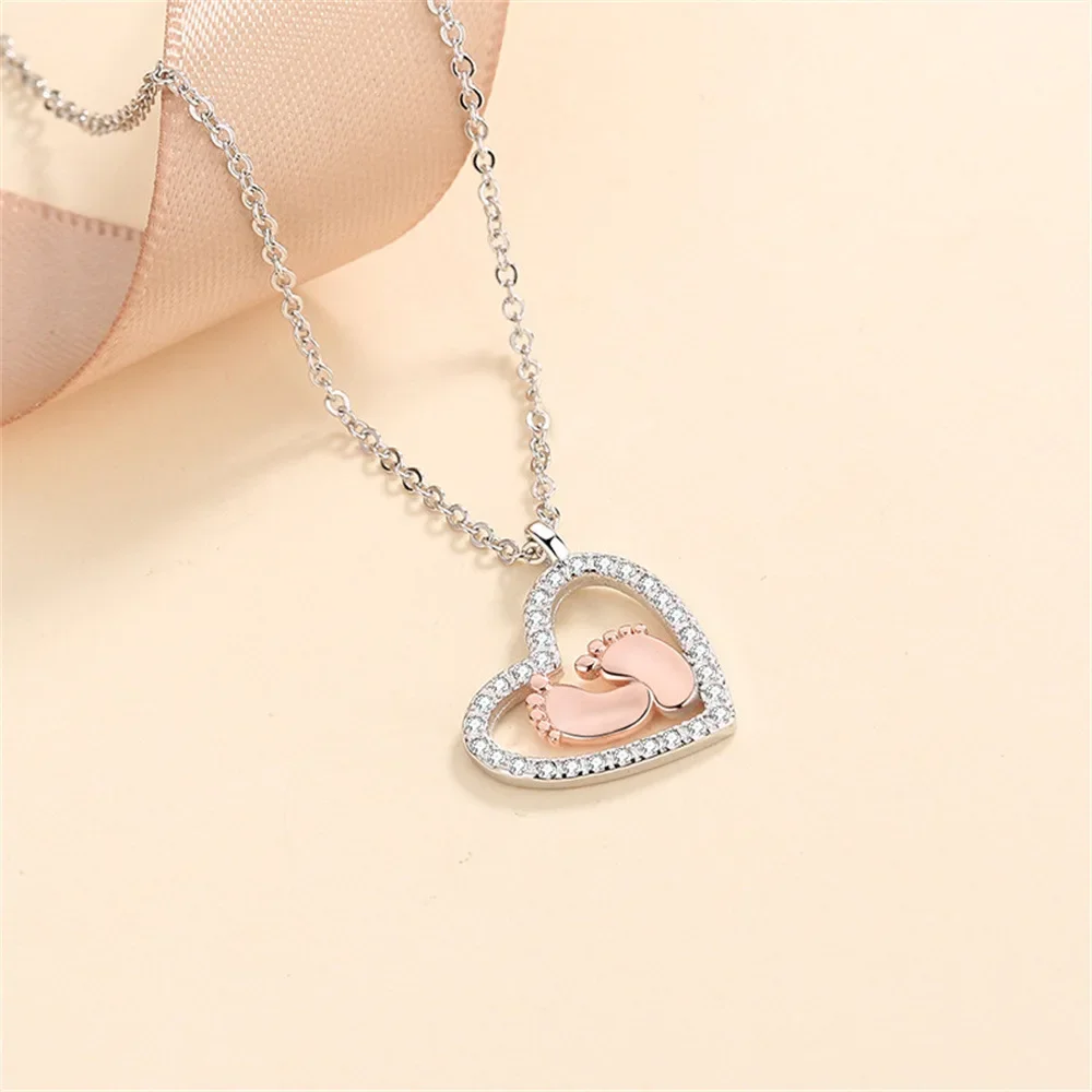 

Fashion Jewelry Necklace Love Color Separation Feet Pendant Necklace Charm Cute Mother Daughter Clavicle Chain Mother's Day Gift