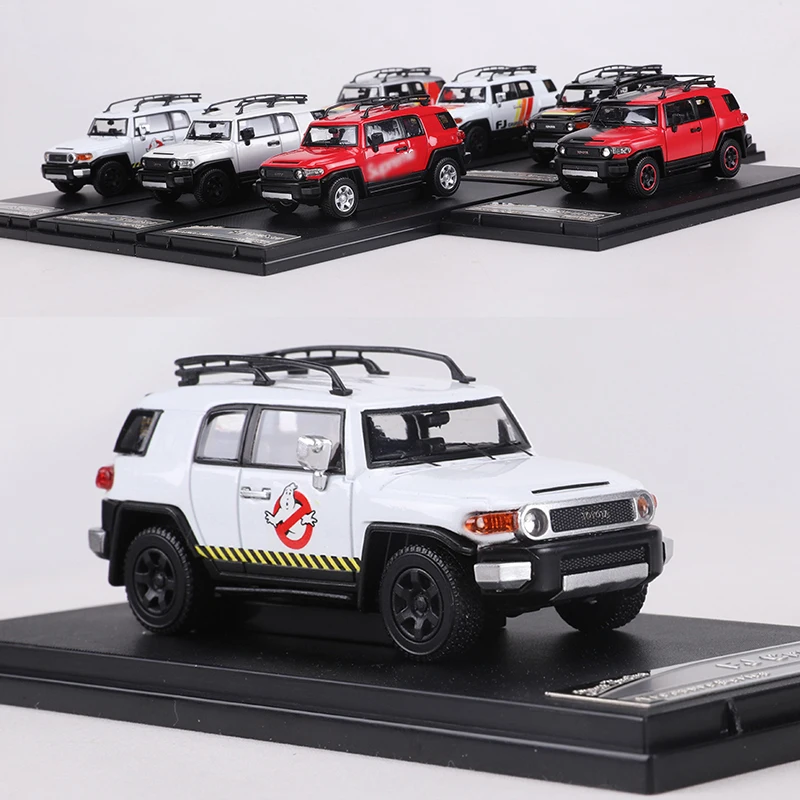 Модель автомобиля из сплава Stance Hunters SH 1:64 FJ Cruiser