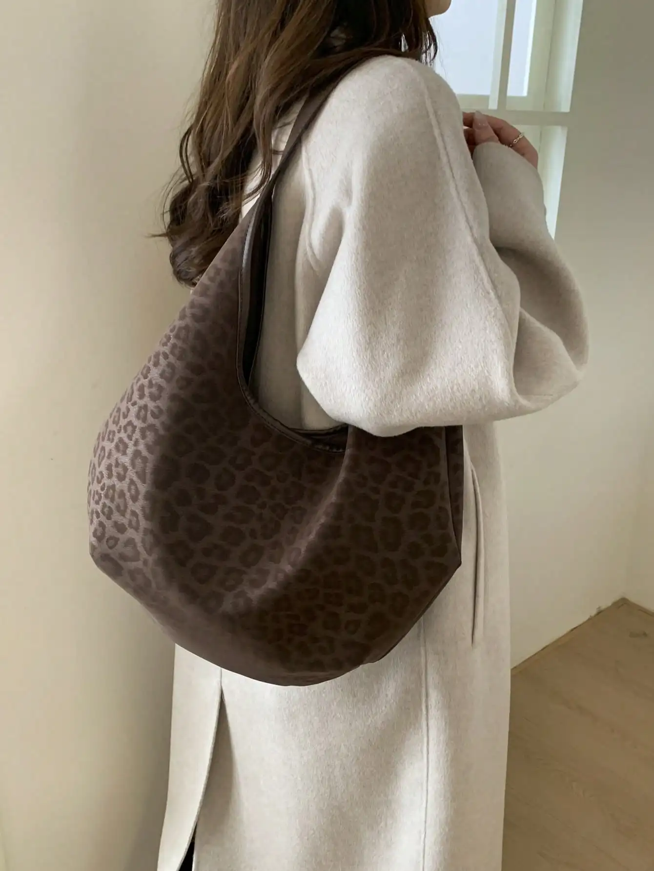 

Fashionable Retro Leopard Print Shoulder Bag, Large Capacity Women's Shoulder Tote Bag, Versatile For Daily, Work, Shopping