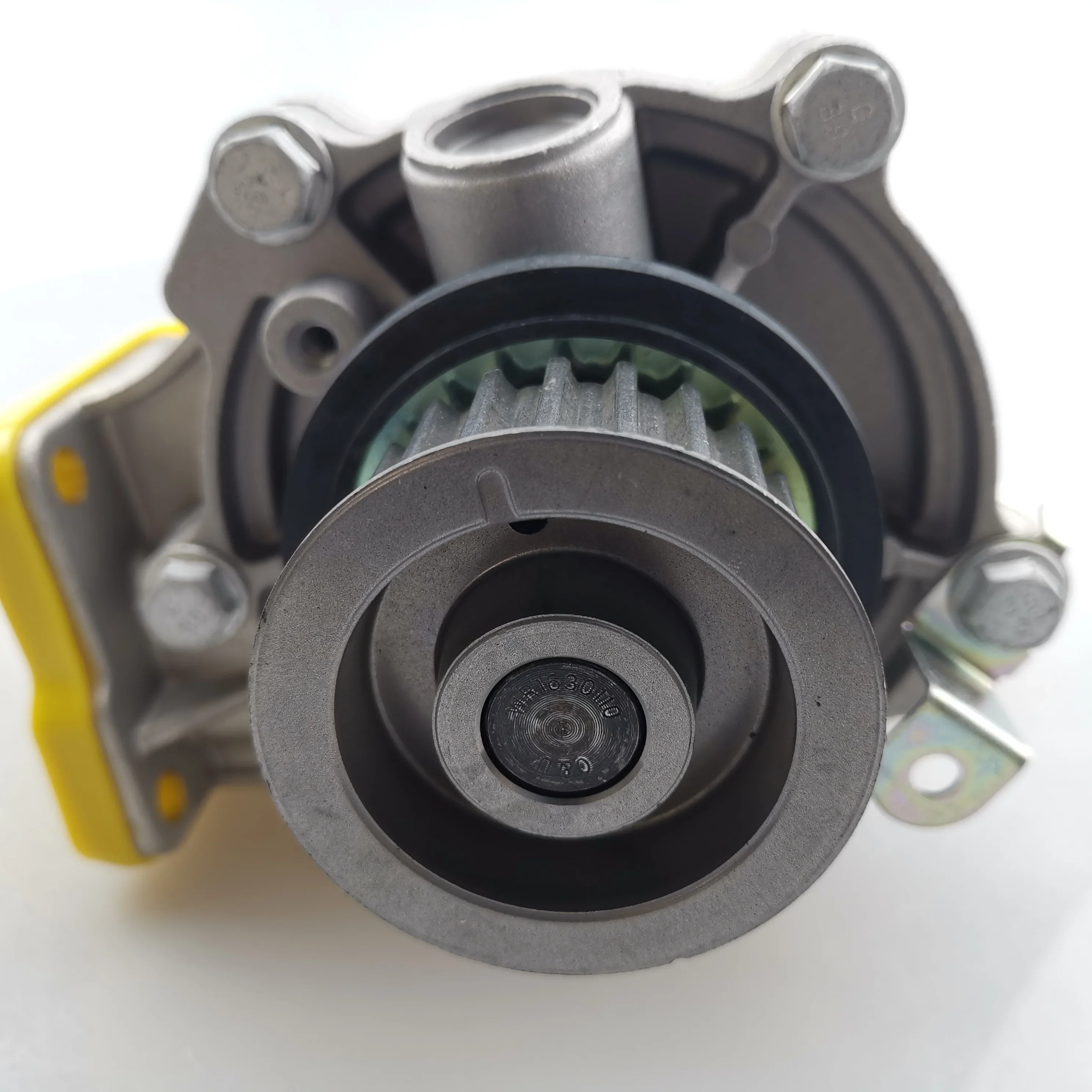 SAIC MAXUS V80 T60 original water pump assembly C00036515 C00014648
