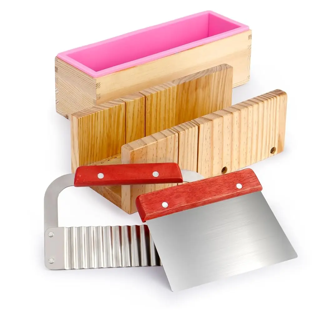 

Набор для изготовления мыла: силиконовая форма для мыла прямоугольной формы 42 унции, регулируемый деревянный инструмент для резки мыла с нержавеющей сталью.