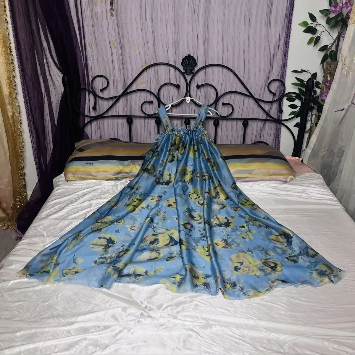 

Glossy Floral Print Sleeveless Satin Night Dress Sexy Women Loose Long Dress Plus Size Sleeping Robe