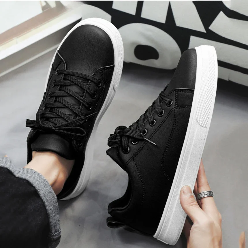 Solid Color White Black Shoes For Men Fashon Artificial PU Casual Board Shoes Trendy Student Footwear NEW