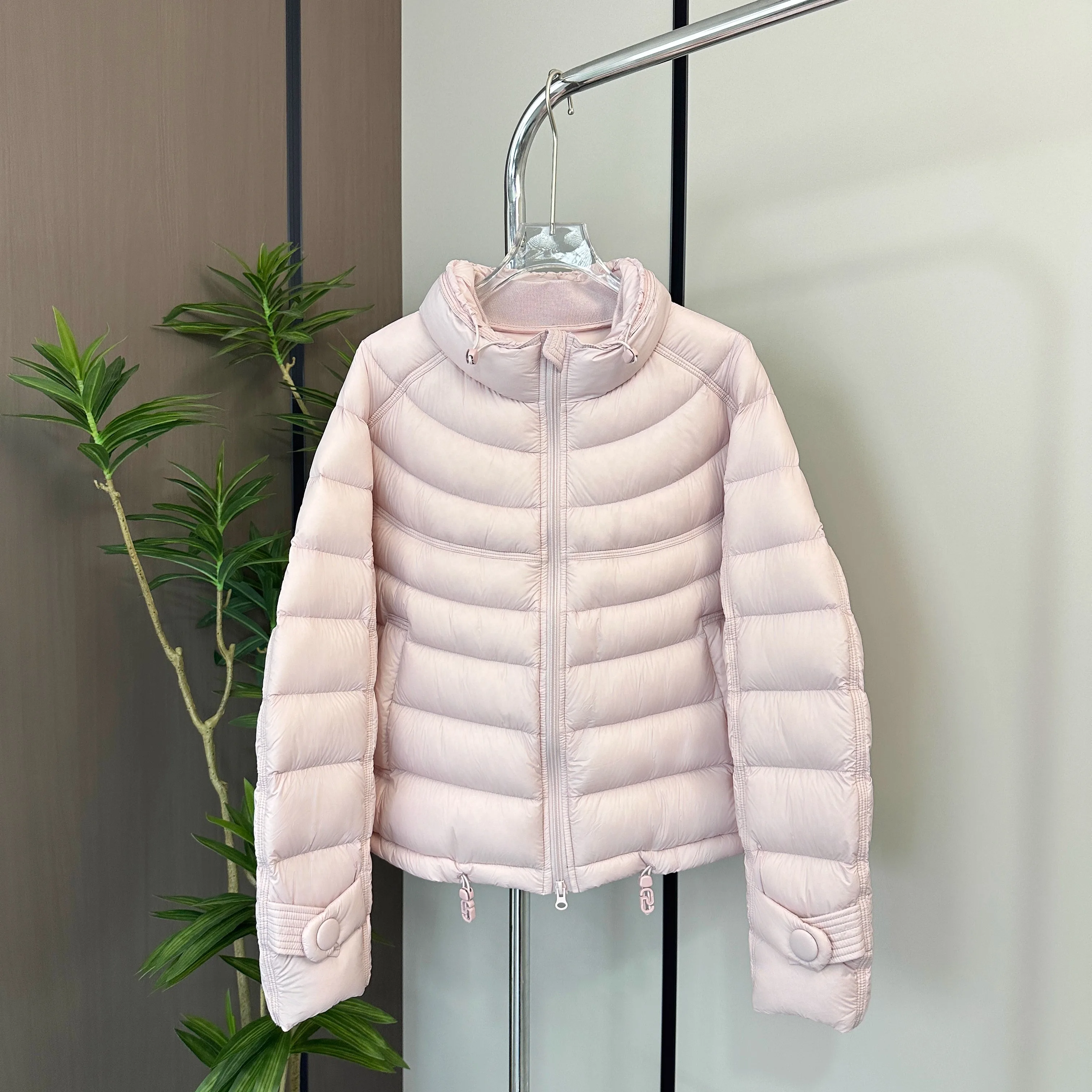 مبطن مضلع قصير فضفاض المرأة سترة منتفخة الوقوف طوق يندبروف مقاوم للماء خفيفة الوزن سحابة مثل الشتاء الدافئة أسفل معطف