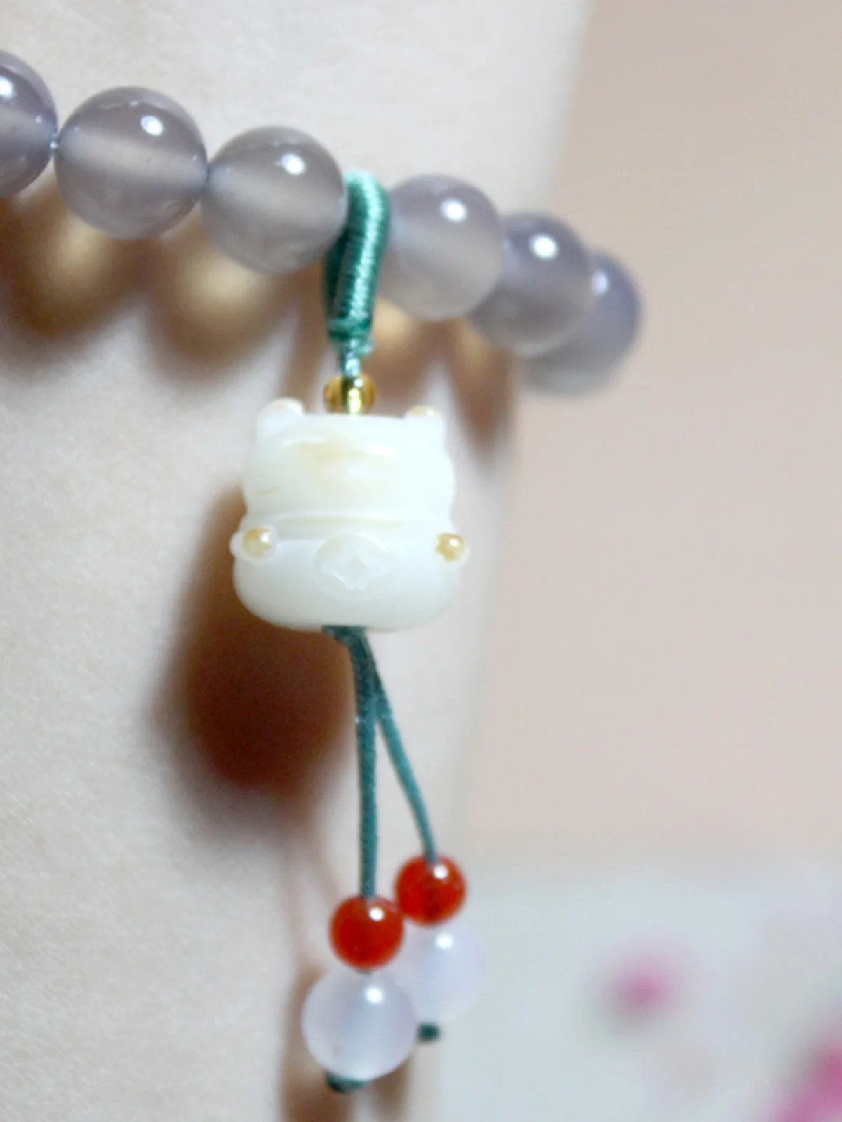 กำไลข้อมือทำจากรากโพธิ์เผาถ่าน ช่วยเรียกทรัพย์ ทำด้วยมือ พร้อมจี้ลูกปัด สำหรับทำเครื่องประดับ DIY