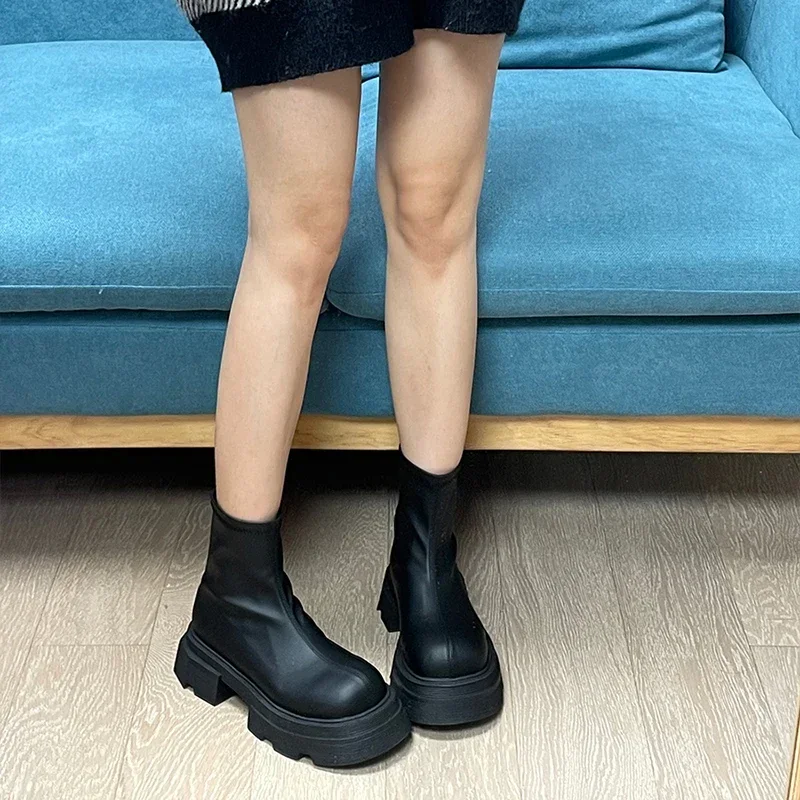 2024 Platform Boots Gothic Short Boots Fashion Back Zippers Ankle Boots Platform Thick Sole Ladies Chelsea Booties