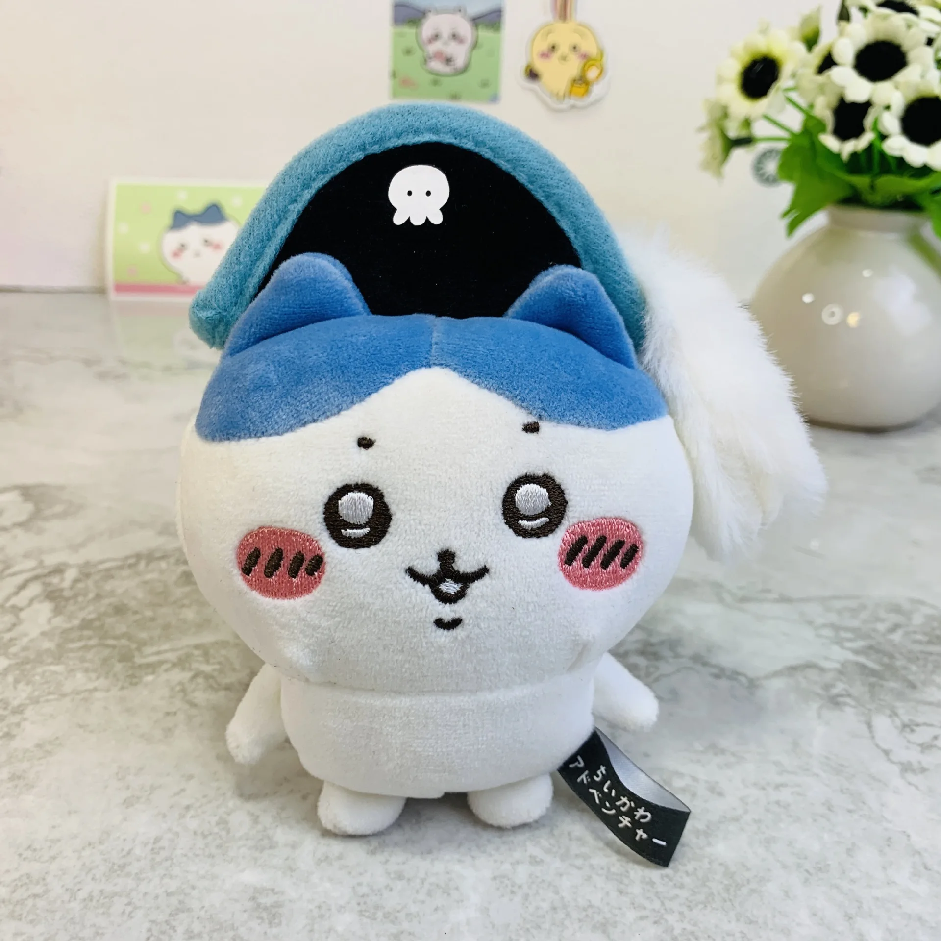 Nouveau style mignon Chiikawa Hachiware Usagi japonais garçons et filles cadeaux d'anniversaire série pirate poupée en peluche sac à dos clé pendentif