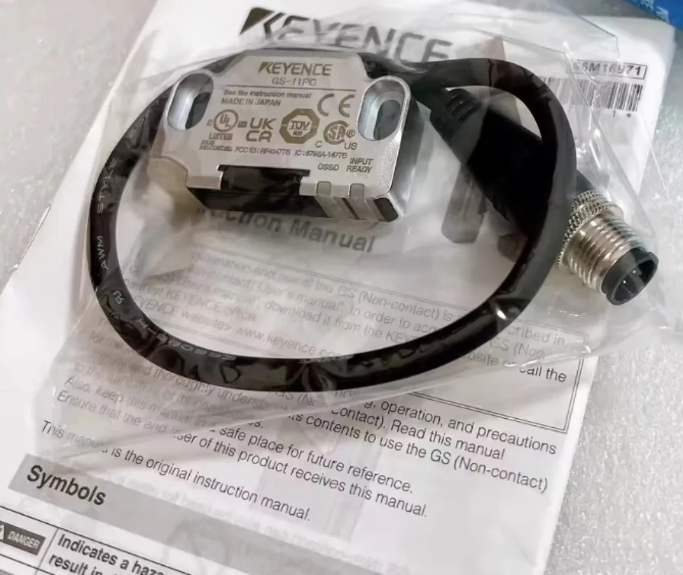 1PC New KEYENCE GS-11PC Safety Interlocking Switch - Silver