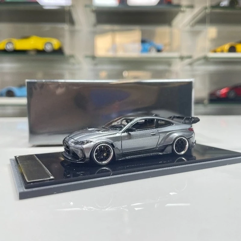 For SW BMW M4 G82 - BMW wide-body 1:64 alloy high-end realistic collection car model luxury decorative item gift