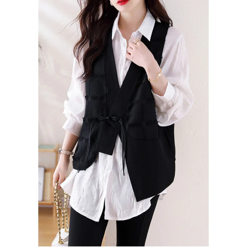 2024 New Women's Spring Autumn Fashion Simplicity Versatile Casual National Wind Buckle Irregular Vintage Loose Vest Coats