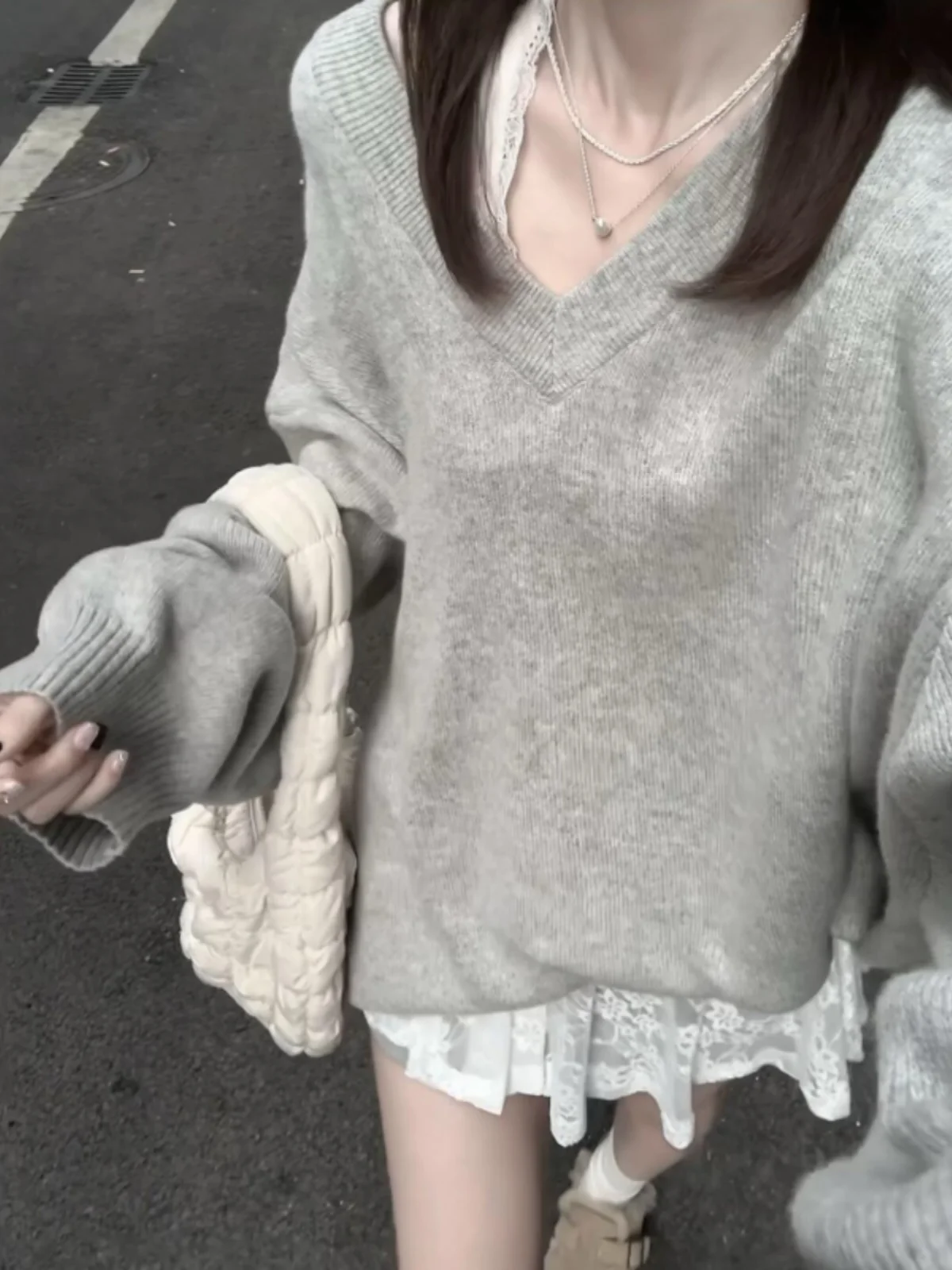 Retro ey V-Ne Knitted Sweater Women's Spring Autumn Loose Lazy Sle High-End Long Sve Top Inner Wear Comfortable Wool...